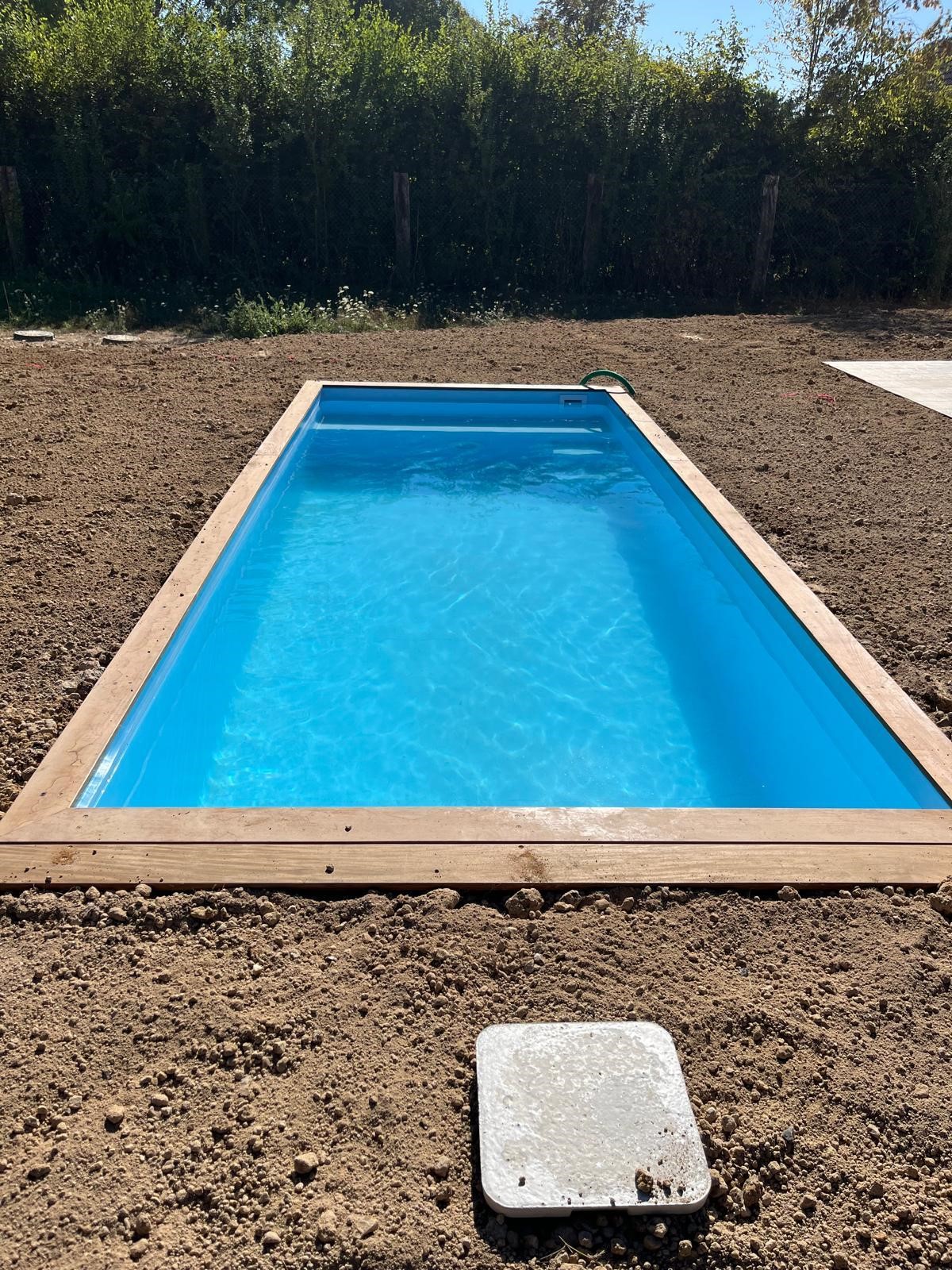 Installation d'une piscine container